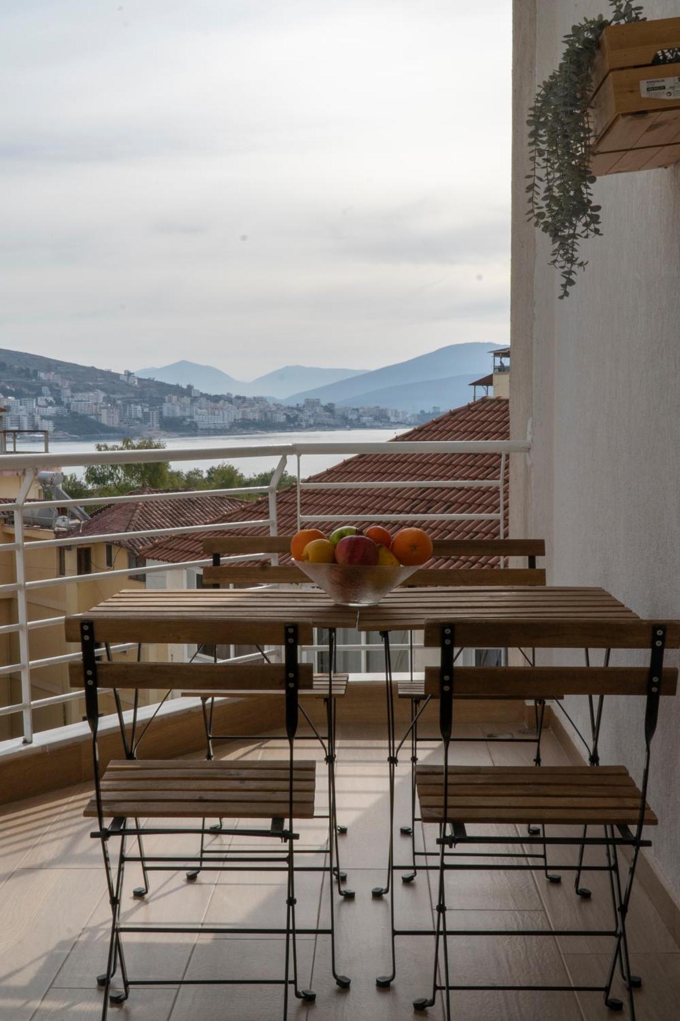 Memories Apartments Sarandë Exterior foto